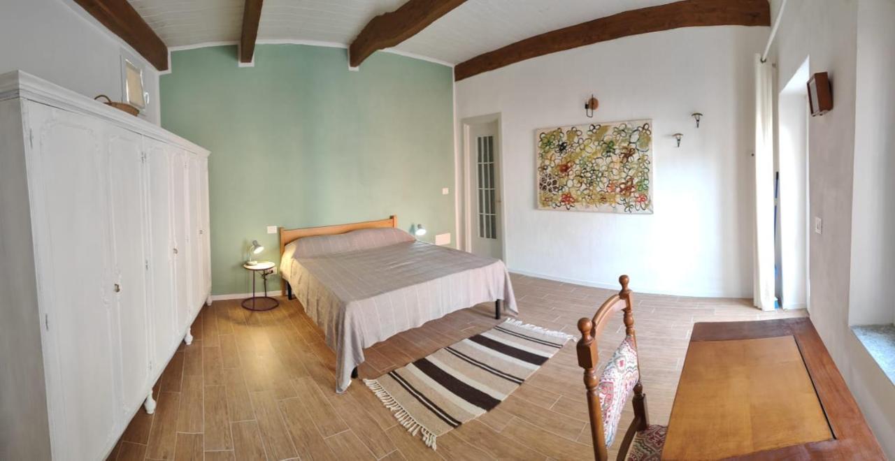 Magalocanda Stanze Sotto Al Castello Montemagno  Exteriör bild